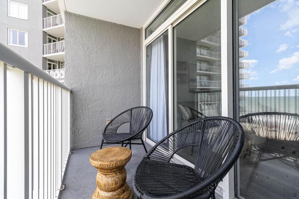 Direct Oceanfront- King Bedroom- Amazing Views/Pools/Hot Tubs/Beach Access/Golf Myrtle Beach Exterior photo