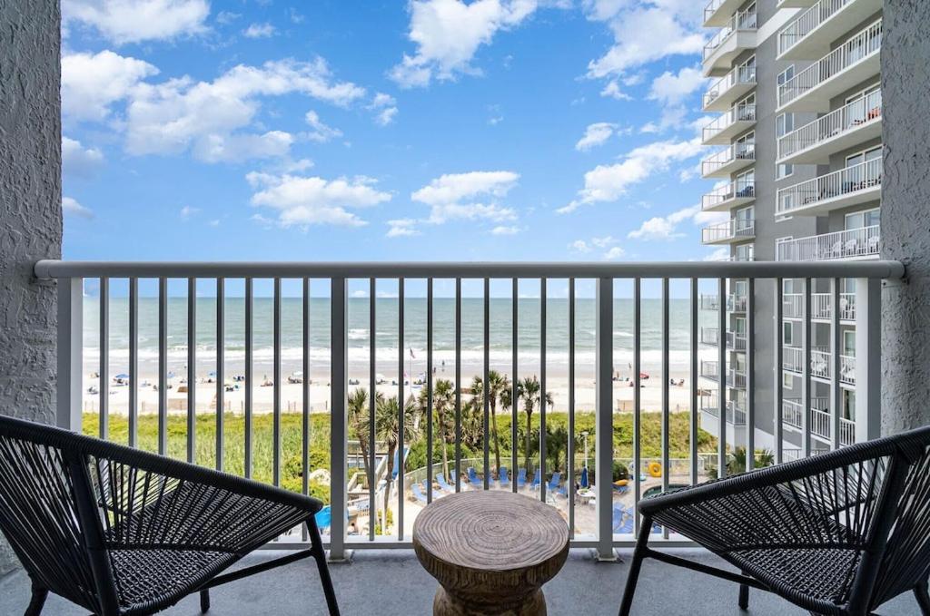 Direct Oceanfront- King Bedroom- Amazing Views/Pools/Hot Tubs/Beach Access/Golf Myrtle Beach Exterior photo